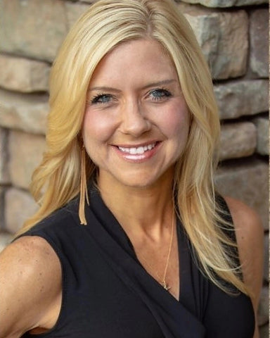 MEET CYNTHIA BAZIN EXPERT IN PERSONAL DEVELOPMENT, BUSINESS STRATEGY AND BRANDING