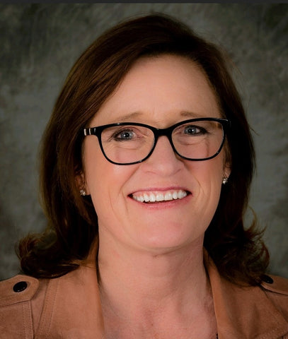 MEET BETTY KELLY EXPERT IN LEAN MGF, SUPPLY CHAIN & EDUCATOR